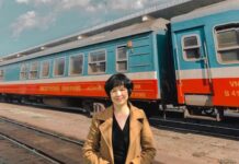 Vừa thoáng tiếng còi tàu